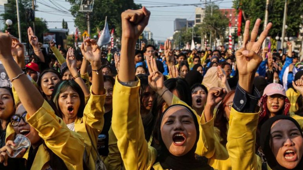 Jeritan Mahasiswa Banting Tulang Demi Ukt Di Tengah Wacana Pendidikan