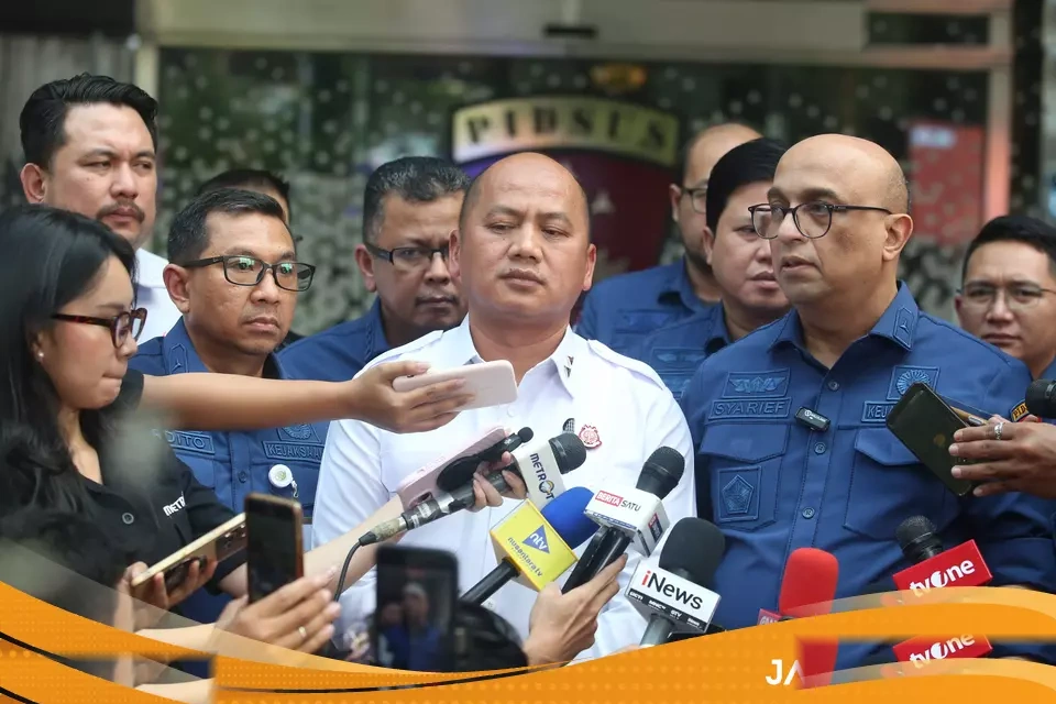 Kejagung Tahan Mantan Pejabat Kementrian Esdm Terkait Korupsi Nikel Rp