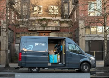 Ketika Raksasa Sehebat Amazon Saja Gagap Pangkas Emisi Karbon
