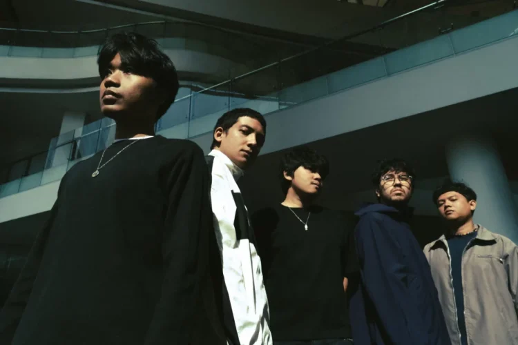 Menuju Album Perdana Band Alt Rock Malang Falaci Lepas Singel Pembuka