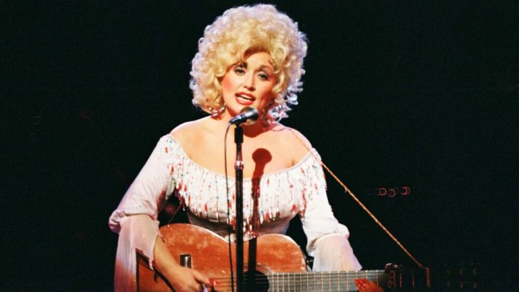 Menyingkap Rahasia Dolly Parton Merawat Otentisitas Di Tengah Megahnya Panggung
