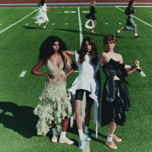 Pekan Mode Milan Kembali Digelar: Suguhkan 61 Peragaan Busana dan Wajah Baru Moschino