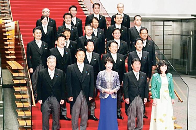 Popularitas Merosot Takaichi Rombak Kabinet Jepang Dan Pertahankan Posisi Menteri