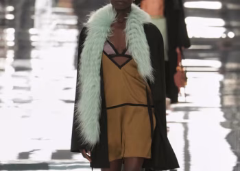 Ratusan Aktivis Tuntut Penghapusan Bulu Hewan Di Milan Fashion Week