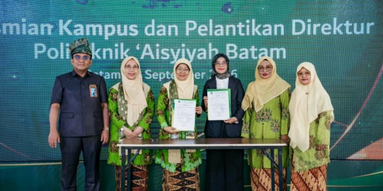 Resmi Dilantik Susanna Pimpin Politeknik Aisyiyah Batam