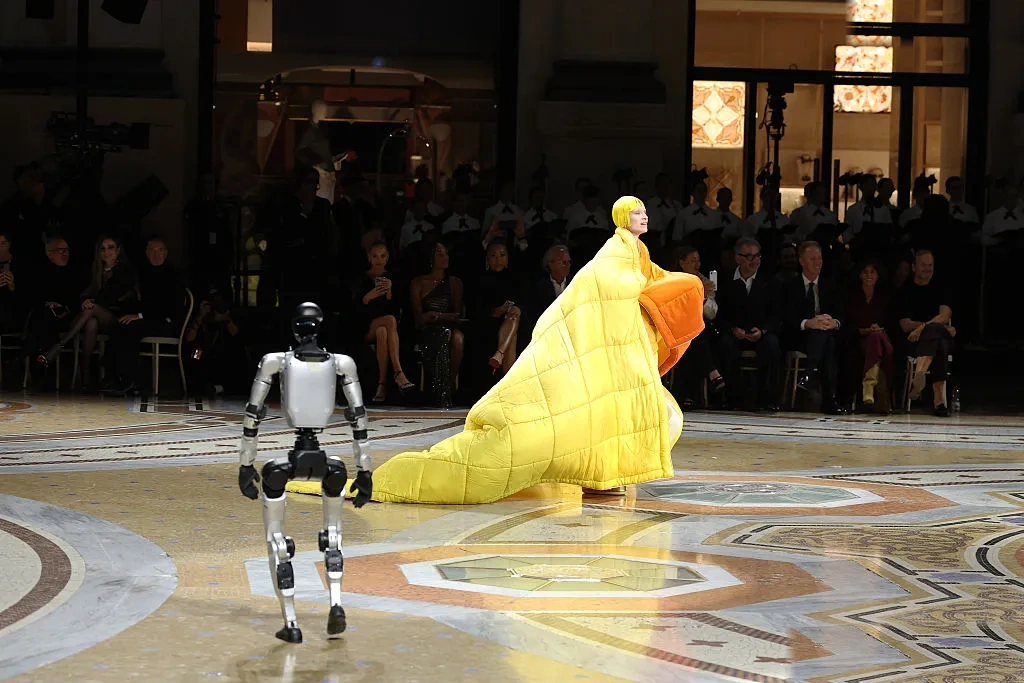 Robot Catwalk Di Vogue World Gagal Pukau Penonton Dan Panen