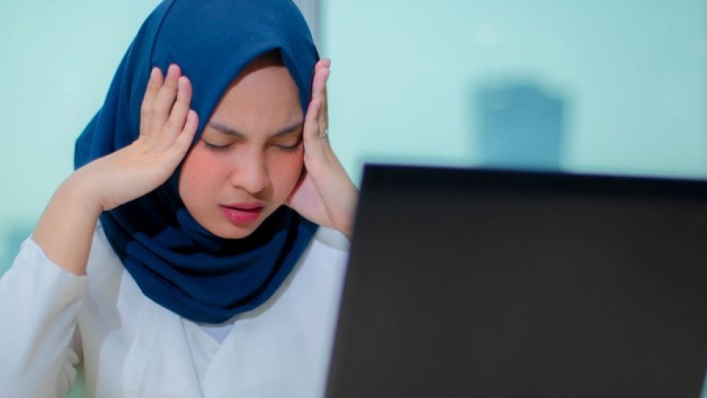 Sering Merasa Bersalah Saat Ambil Cuti Sakit Ini Penyebab Psikologisnya
