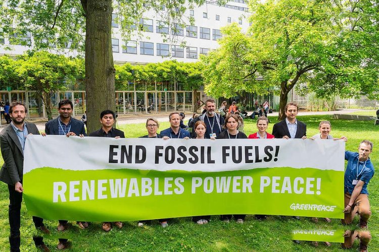 Analisis Greenpeace Lonjakan Harga Energi Di Tengah Agresi Terhadap Iran
