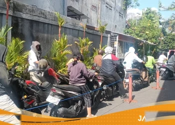 Aturan Ganjil Genap Diterapkan Antrean Panjang Bbm Di Bali Masih Belum