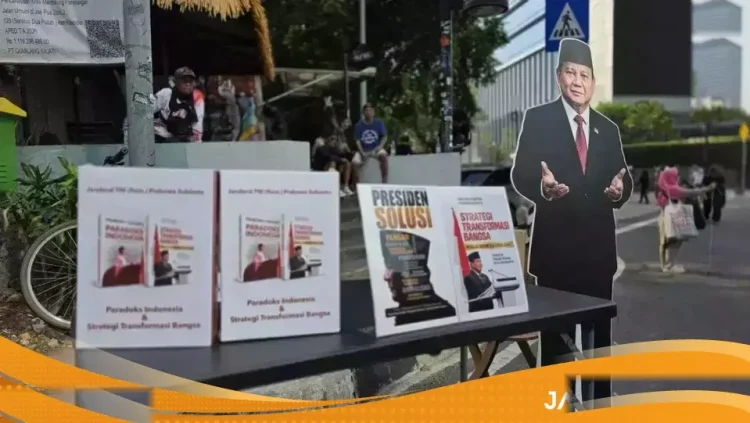 Buku Gagasan Prabowo Dibagikan Gratis Saat Car Free Day Jakarta