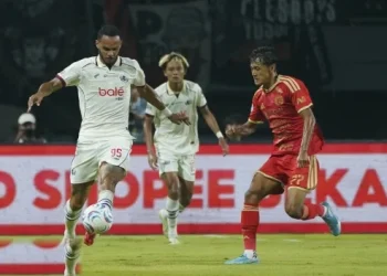 Dihantam Persija 5 1 Di Bekasi Arema Fc Babak Belur Di