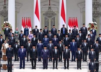 Ekonom Ingatkan Para Menteri Kabinet Merah Putih Agar Tak Bebani