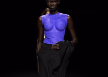 Eksplorasi Konsep Ma Issey Miyake Hingga Elegansi Lanvin Pukau Panggung