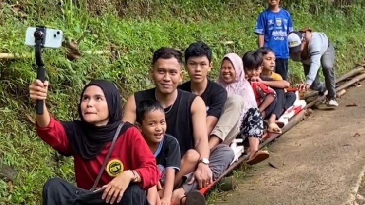 Gebrakan Jabar Permainan Tradisional Lolorian Ampuh Bebaskan Anak Dari Kecanduan