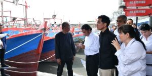 Gibran Janjikan Solusi Cepat Atasi Pendangkalan Alur Pelayaran Keluhan Nelayan