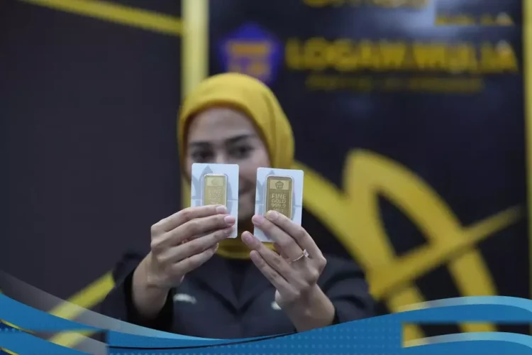 Harga Emas Antam Antm Meroket Rp 18000 Per Gram Jelang