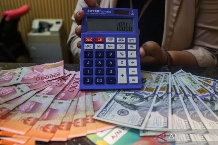 Harga Minyak Dunia Melonjak Nilai Tukar Rupiah Kian Terperosok