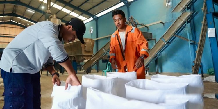 Inovasi Koperasi Di Bima Berhasil Produksi Garam Merah Putih Quality