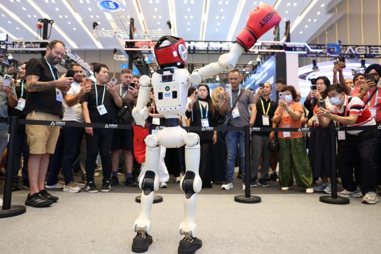Intip Canggihnya Zona Robotik Di Canton Fair Ke 140 Guangzhou