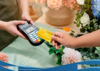 Jebakan Halusinasi Finansial Membedakan Kartu Kredit Dan Penghasilan Tambahan Demi