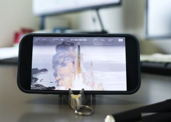 Jepang Luncurkan Roket H3 Bawa Wahana Misi Pengambil Sampel Bulan