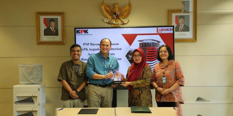 Kpk Hibahkan Aset Rampasan Korupsi Rp250 Juta Demi Optimalkan Layanan