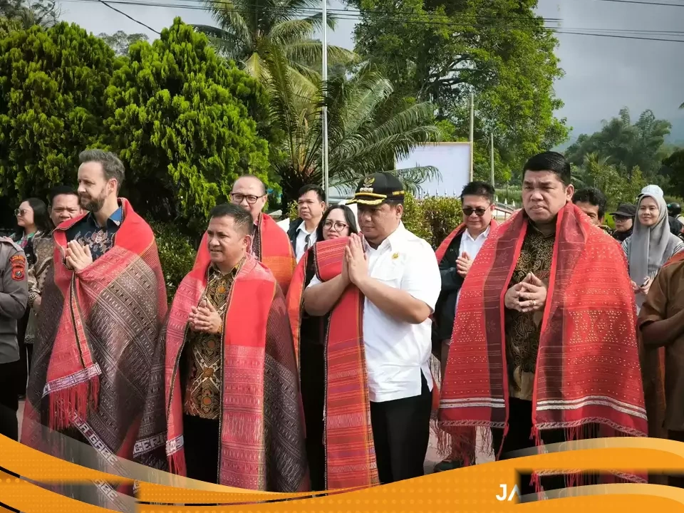 Kemitraan Iklim Inggris Indonesia Hadirkan Irigasi Tenaga Surya Di Kawasan Danau