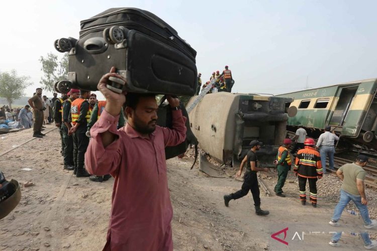 Kereta Api Di Pakistan Kecelakaan Sedikitnya 5 Orang Tewas Dan