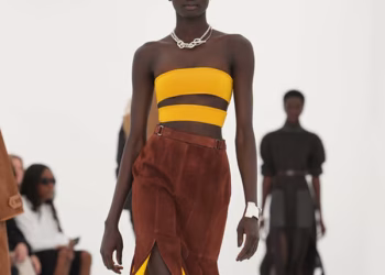 Koleksi Terbaru Hermes Di Paris Fashion Week Pancarkan Estetika Cahaya