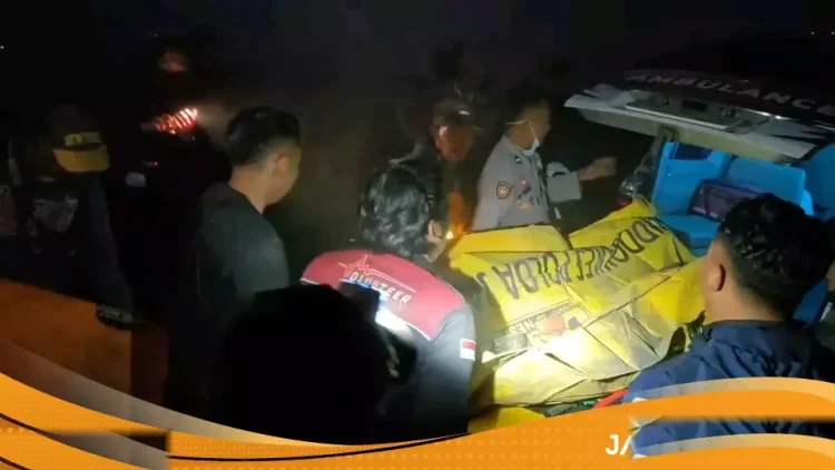Korban Jiwa Kebakaran Bromo Melonjak Jadi Enam Orang Saat Api