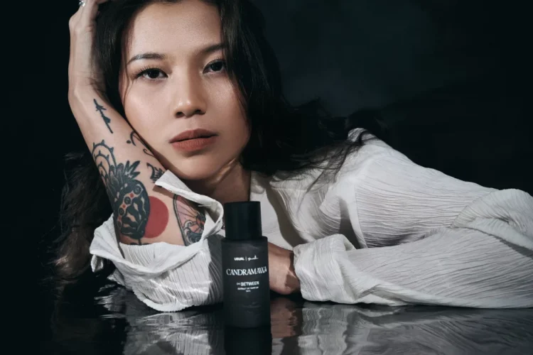 Lebih Dari Sekadar Musik Danilla Rilis Parfum Eksklusif Penerjemah Spektrum
