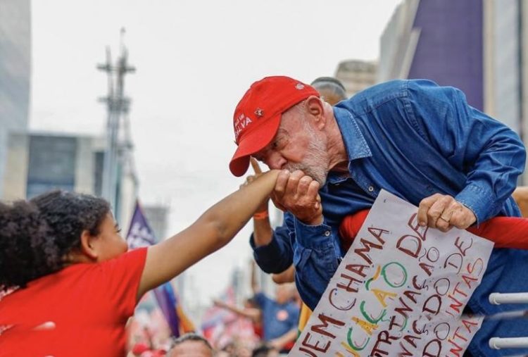 Lula Da Silva Kembali Pimpin Brasil Di Tengah Tumpukan Krisis