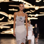 Mahakarya Penuh Sensasi Matthieu Blazy Bawa Chanel Terbang Tinggi di Paris Fashion Week