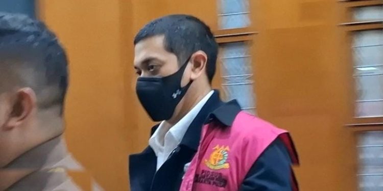 Mahkamah Agung Pangkas Uang Pengganti Kasus Kerry Riza Jadi Rp28