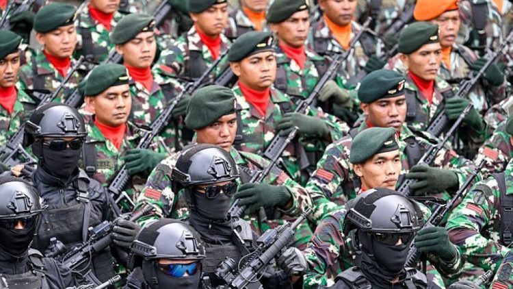 Markas Judi Online Di Rumah Dinas Tni Mampukah Hukum Jamah