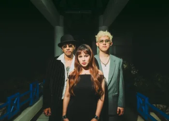 Melalui Album Debut The Midnight Darlings Menenun Dinamika Romansa Dalam