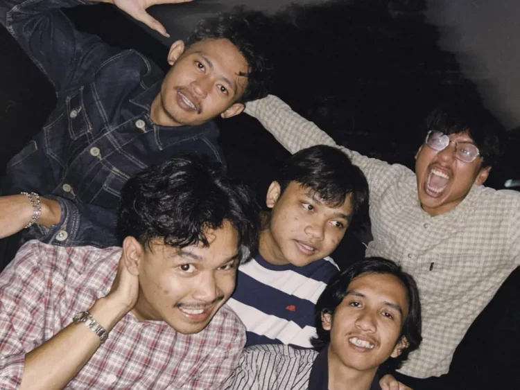 Mengudara Lewat Sail Prayers Skeim Gebrak Skena Musik Bersama Amunisi
