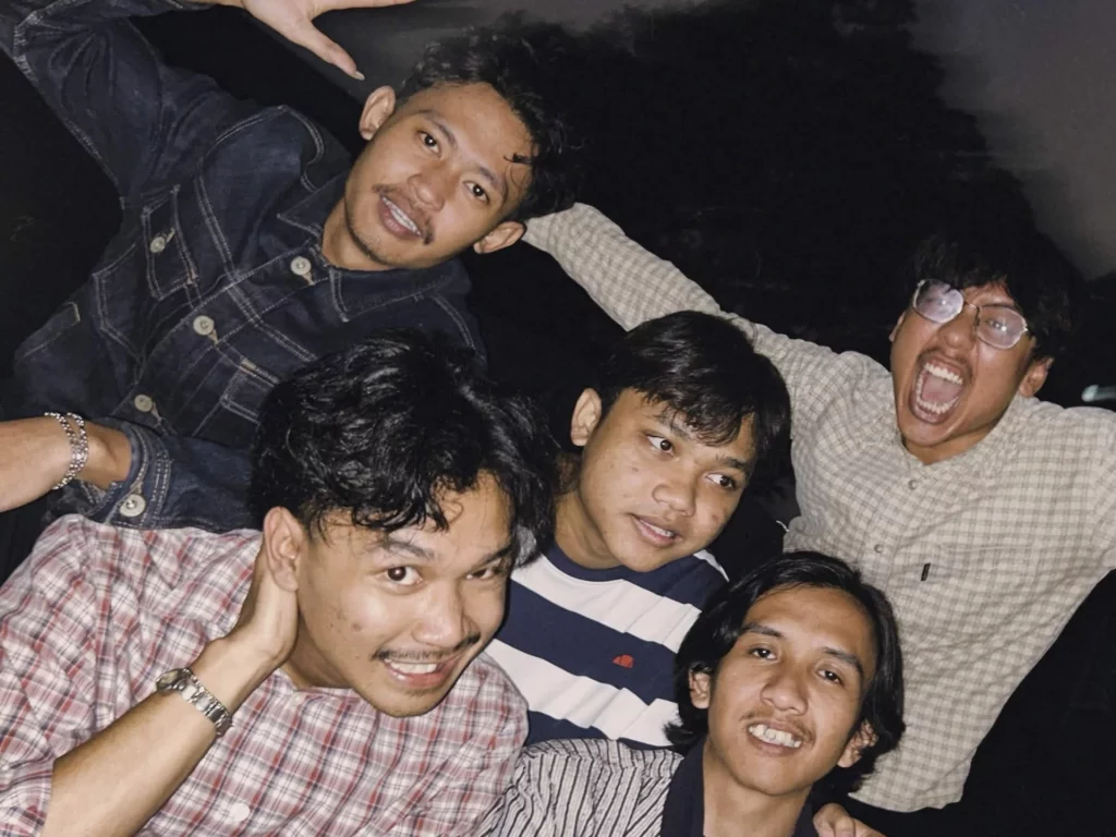 Mengudara Lewat Sail Prayers Skeim Gebrak Skena Musik Bersama Amunisi