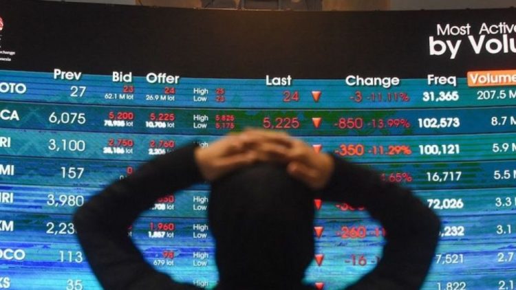 Ojk Denda Pelaku Pasar Rp21 Triliun Di Tengah Ancaman Downgrade