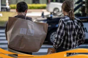 Penjualan di Asia Tenggara dan Barat Melonjak, Induk Usaha Uniqlo Cetak Rekor Laba Tertinggi