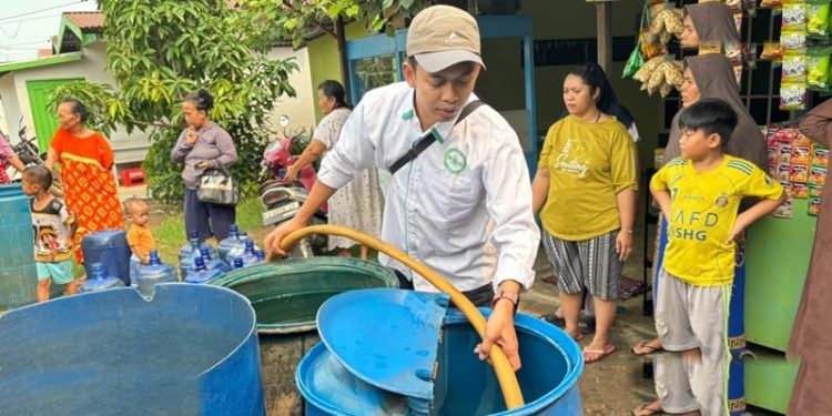 Peringati Resolusi Jihad Bem Ptnu Salurkan 1 Juta Liter Air