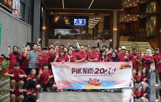 Perkuat Solidaritas Tim 110 Karyawan The Alana Malang Gelar Piknik