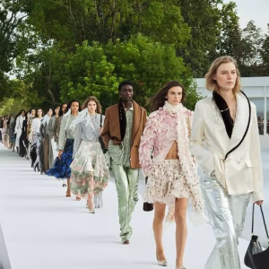 Piagam Kering dan LVMH Lindungi Model Dunia, Antara Progres Mutakhir dan Tanda Tanya Industri Fashion
