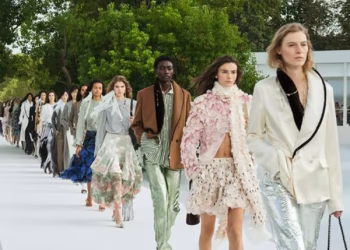 Piagam Kering Dan Lvmh Lindungi Model Dunia Antara Progres Mutakhir
