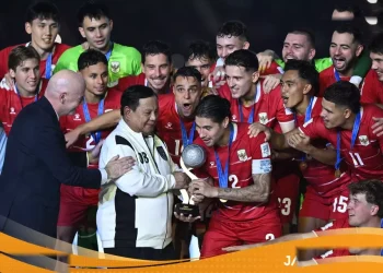 Prabowo Sanjung Semangat Pantang Menyerah Timnas Indonesia Usai Cetak Sejarah