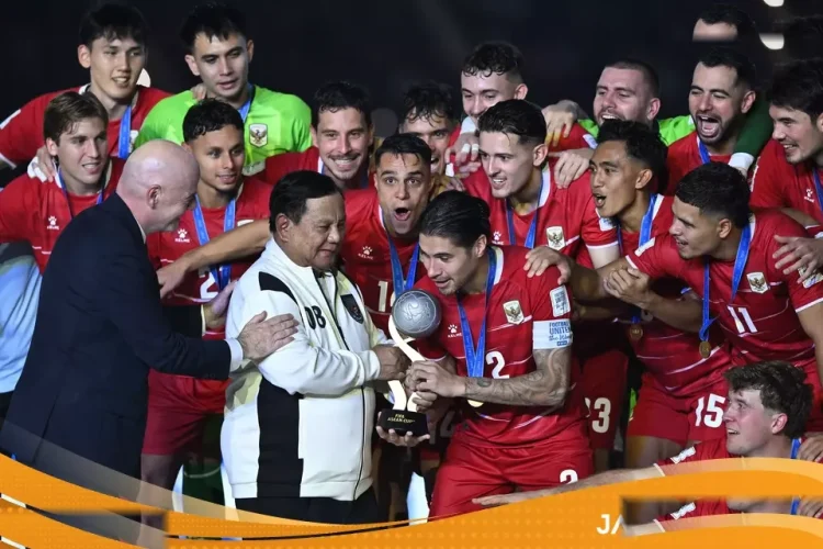 Prabowo Sanjung Semangat Pantang Menyerah Timnas Indonesia Usai Cetak Sejarah