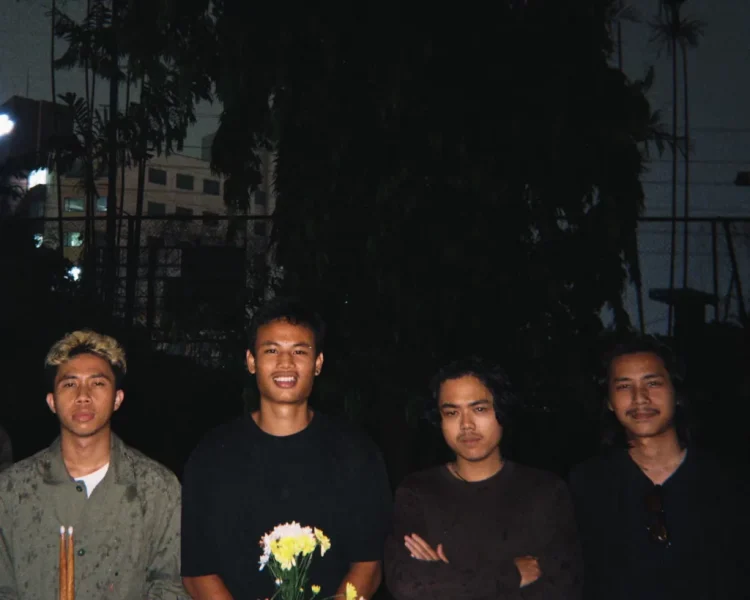 Sempat Kehilangan Rekaman Band Synth Pop Paraleyes Garap Ulang Single Spheres