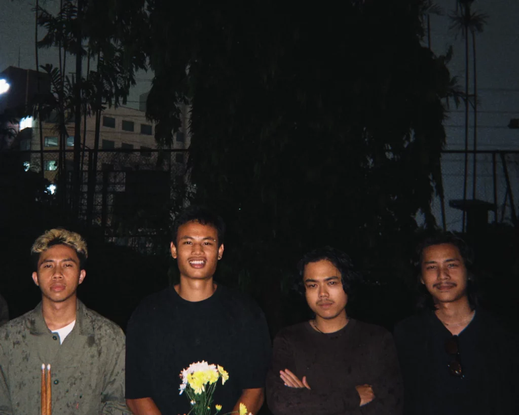 Sempat Kehilangan Rekaman, Band Synth-Pop Paraleyes Garap Ulang Single Spheres Dari Nol
