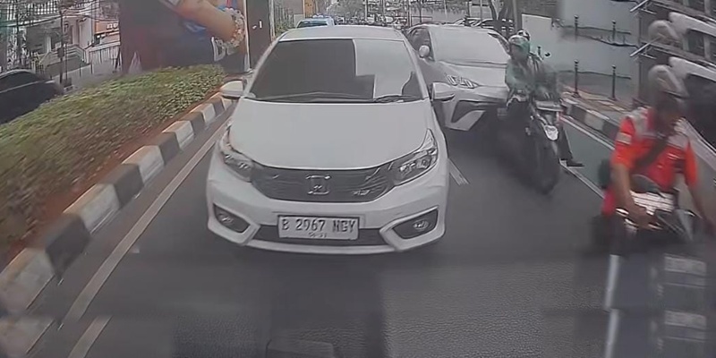 Sopir Byd Penyebab Tabrakan Beruntun Di Jakarta Selatan Resmi Jadi