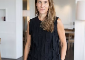 Sudut Pandang Galeries Lafayette Menguliti Keanggunan Celine Emosi Saint Laurent